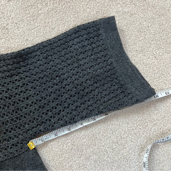 Urban Behavior sweater - Picture 4 of 8